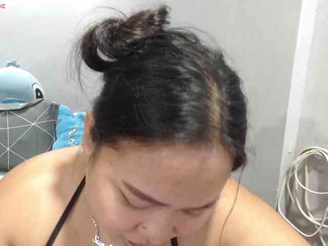 BubbleButtPinay webcam