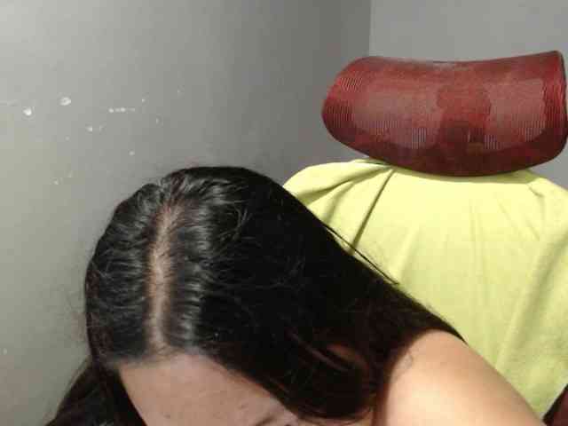 BubbleButtPinay webcam