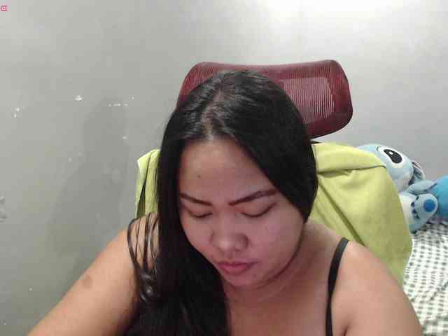 BubbleButtPinay webcam