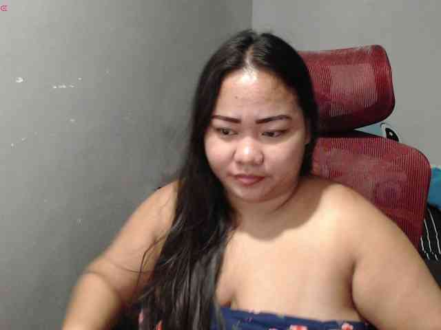 BubbleButtPinay webcam