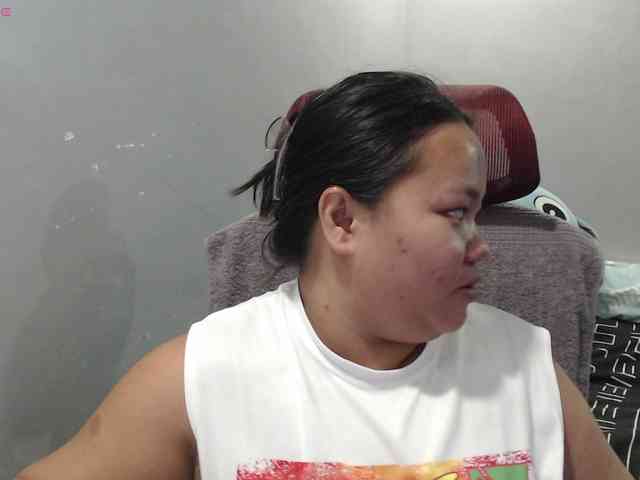 BubbleButtPinay webcam