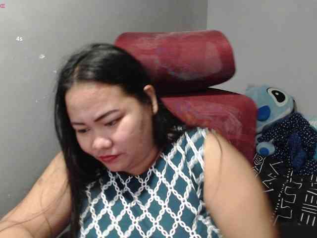 BubbleButtPinay webcam