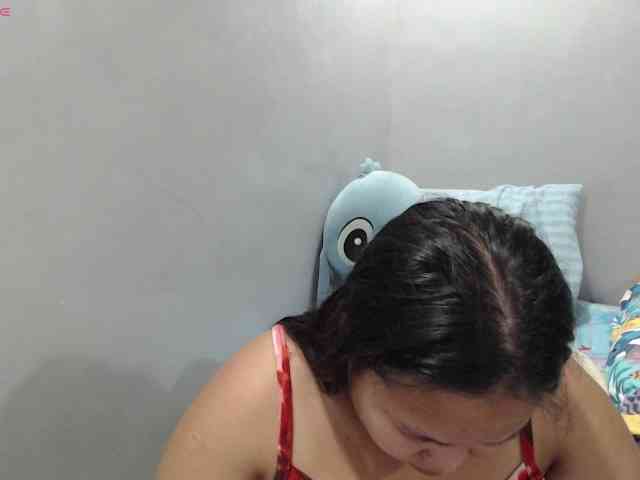 BubbleButtPinay webcam