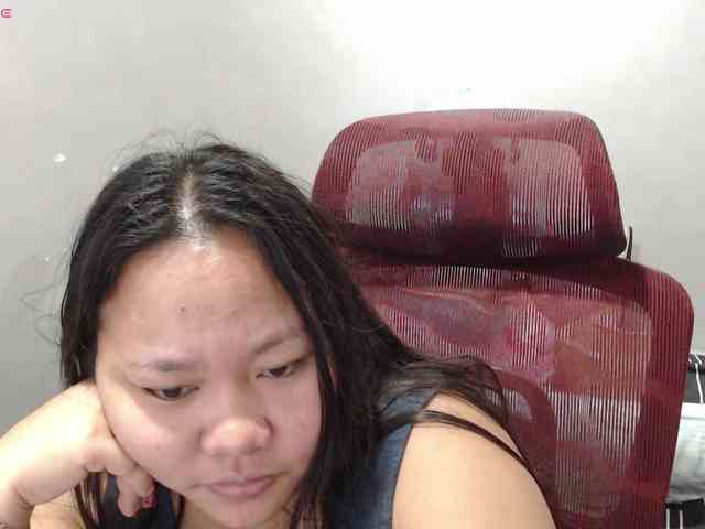 BubbleButtPinay webcam