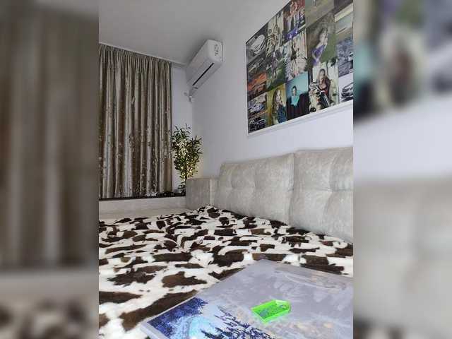 Schumaxer777's BongaCams show and profile