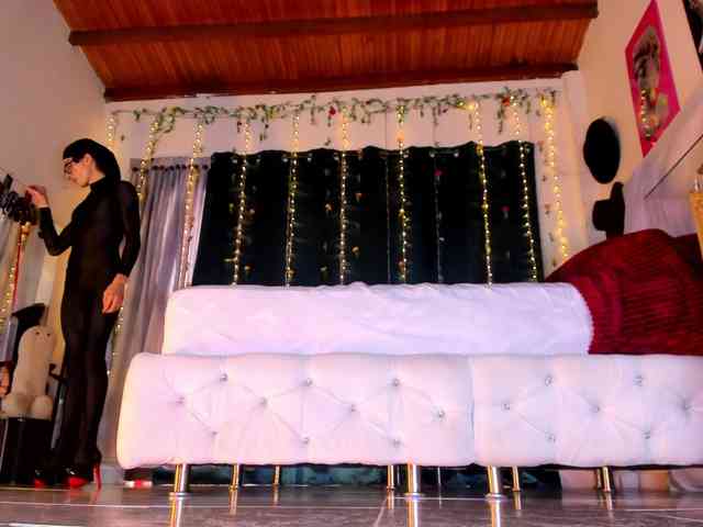 axellcollins Live Webcam on BongaCams