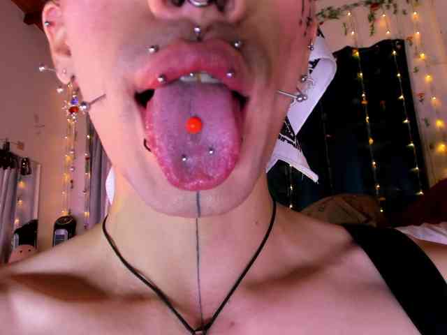 axellcollins Live Webcam on BongaCams