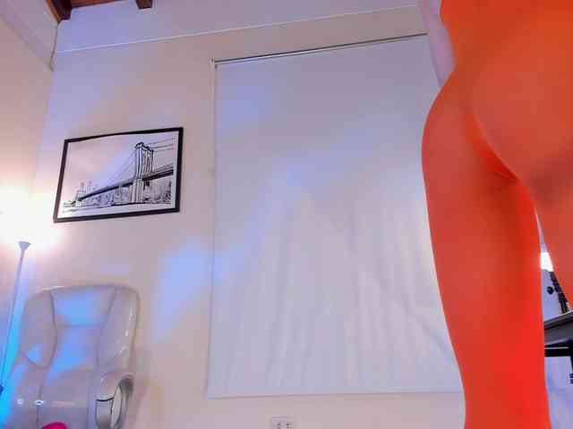 axellcollins Live Webcam on {site_name}