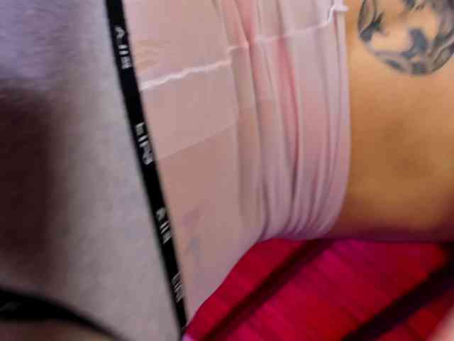 axellcollins Live Webcam on BongaCams