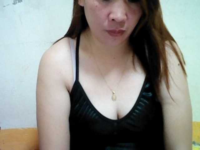 LovelyYna's BongaCams show and profile