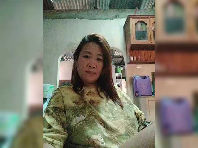 LovelyYna's BongaCams show and profile