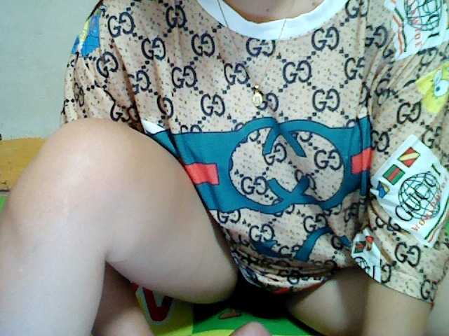 LovelyYna chat room