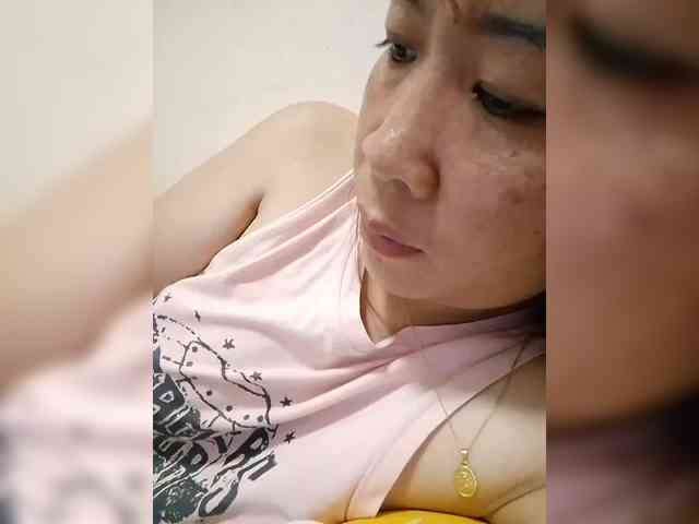 SweetAsian webcam