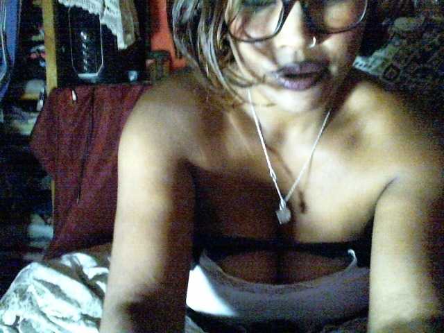 butterfly007's BongaCams show and profile