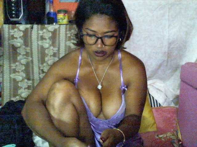 butterfly007's BongaCams show and profile