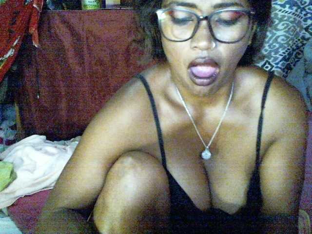 butterfly007's BongaCams show and profile