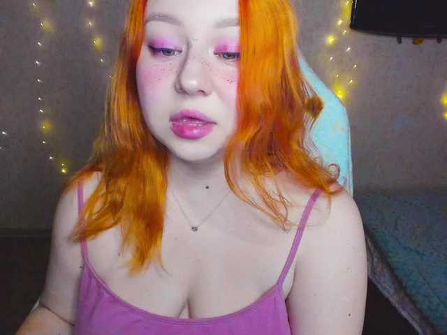 MilkaFoxy's BongaCams show and profile