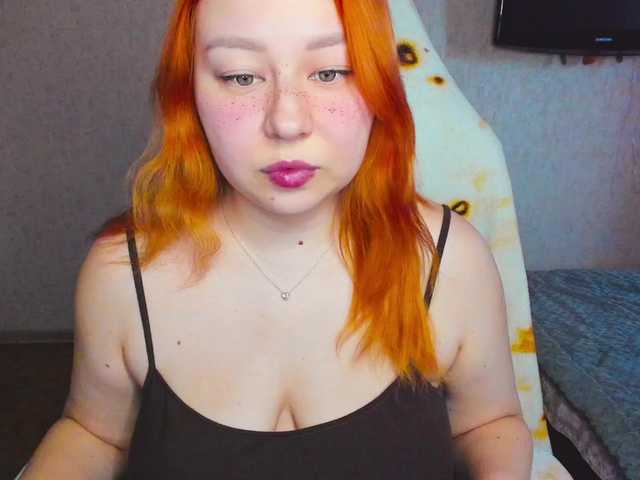 MilkaFoxy's BongaCams show and profile