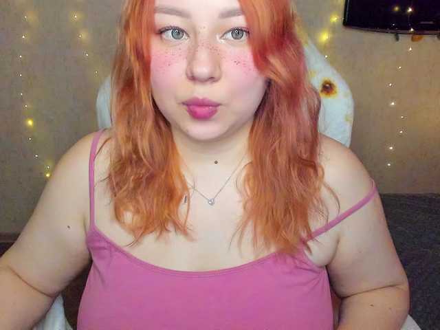 MilkaFoxy's BongaCams show and profile