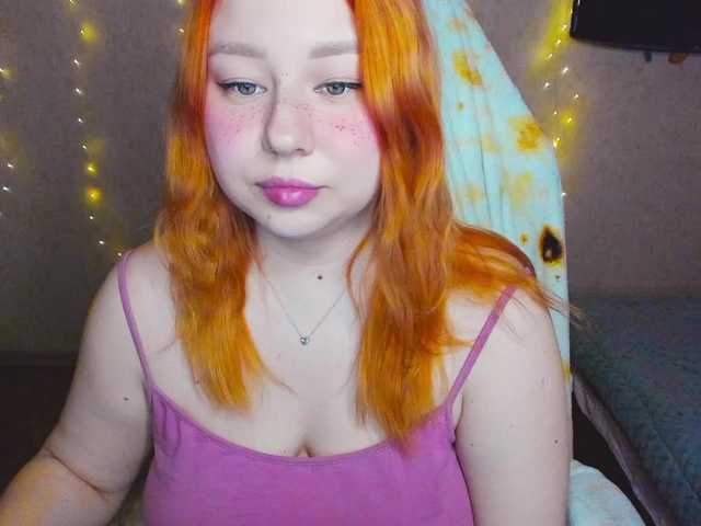 MilkaFoxy Live Cam on BongaCams