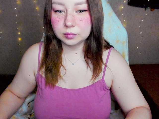 MilkaFoxy's BongaCams show and profile