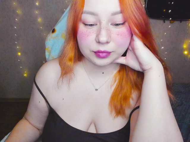 MilkaFoxy's BongaCams show and profile