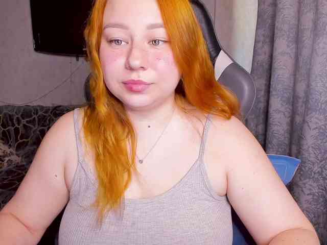 MilkaFoxy webcam
