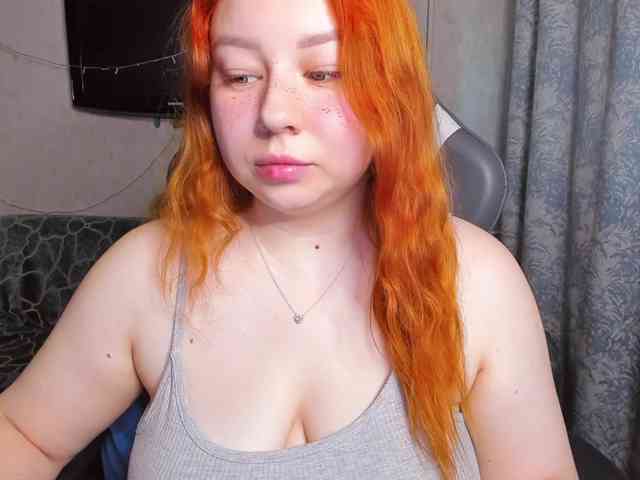 MilkaFoxy webcam