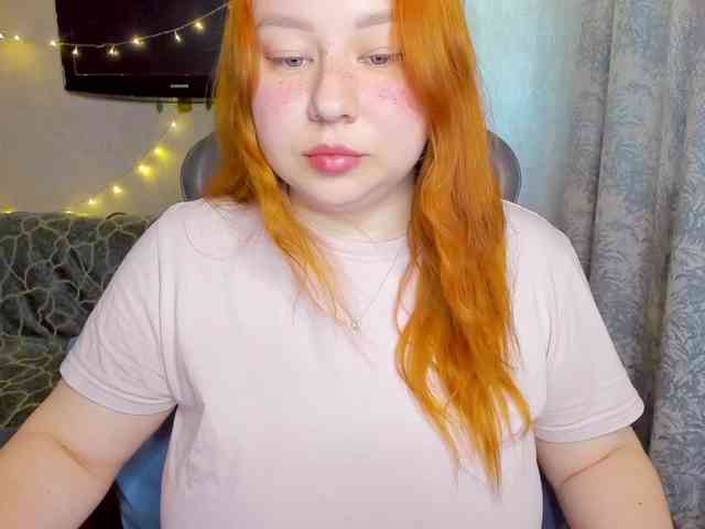 MilkaFoxy webcam