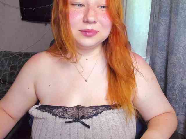 MilkaFoxy webcam