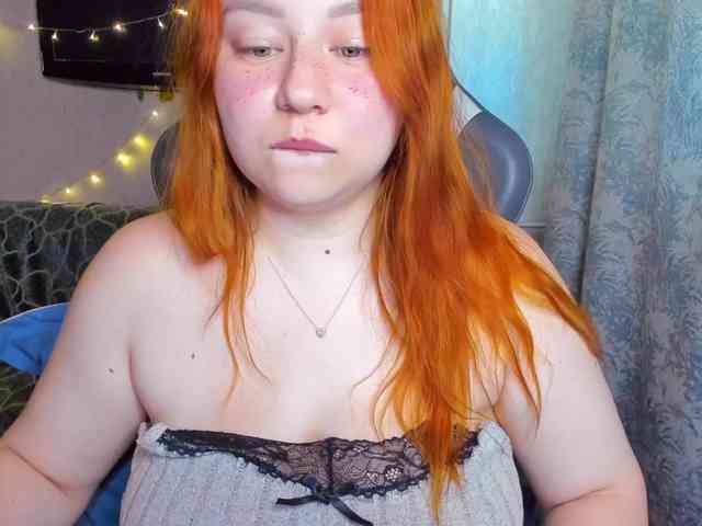 MilkaFoxy webcam