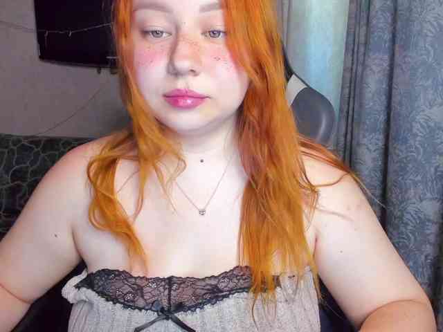 MilkaFoxy webcam