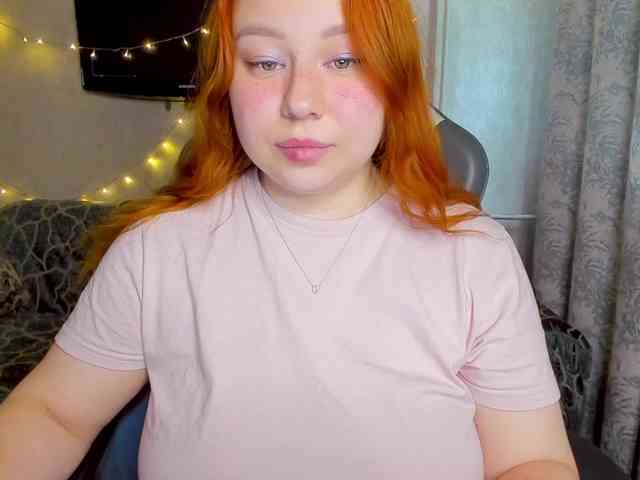 MilkaFoxy webcam