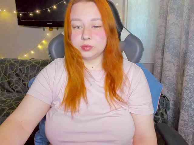 MilkaFoxy webcam