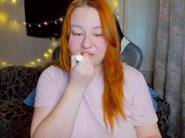 MilkaFoxy webcam