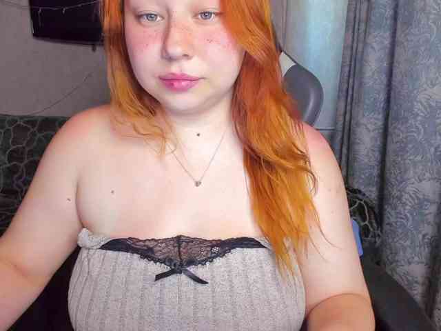MilkaFoxy webcam