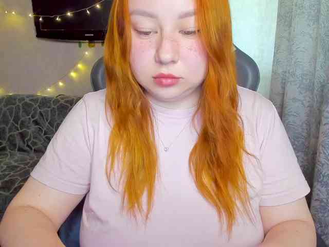 MilkaFoxy webcam
