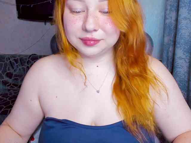 MilkaFoxy webcam