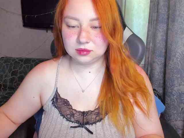 MilkaFoxy webcam