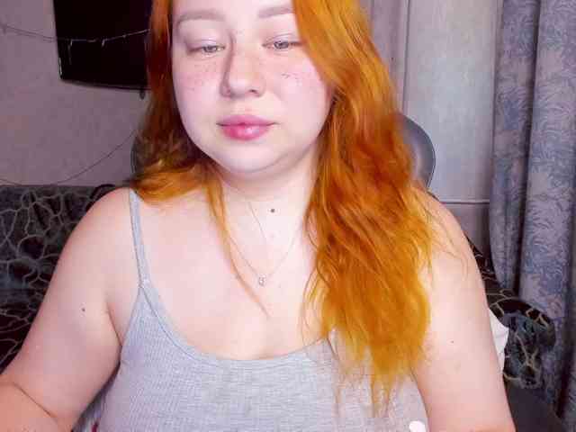 MilkaFoxy webcam