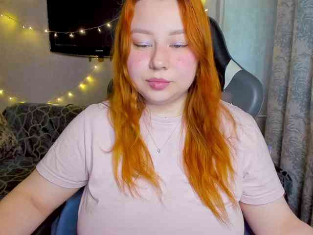 MilkaFoxy webcam