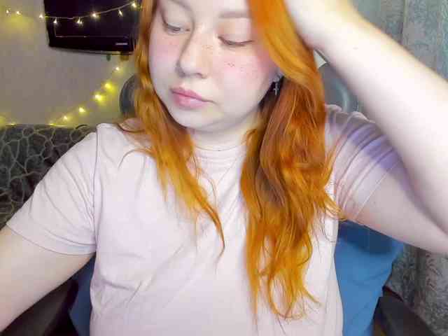 MilkaFoxy webcam