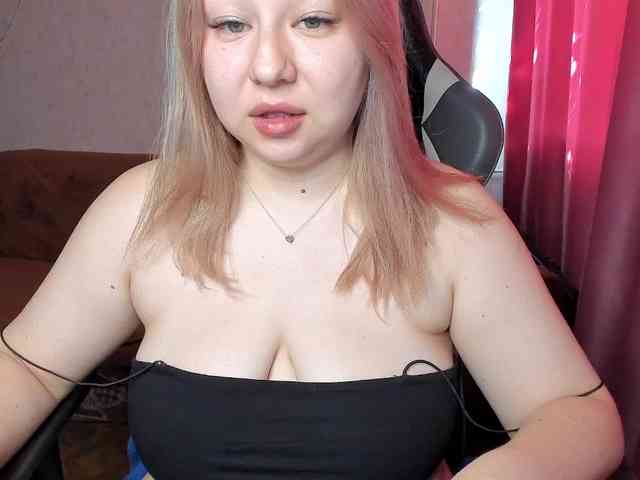 MilkaFoxy webcam