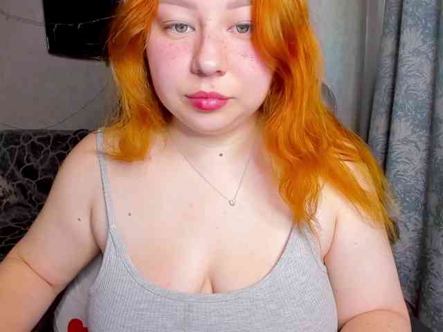 MilkaFoxy webcam