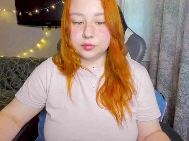 MilkaFoxy webcam