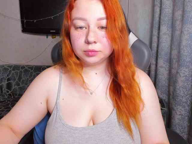 MilkaFoxy webcam