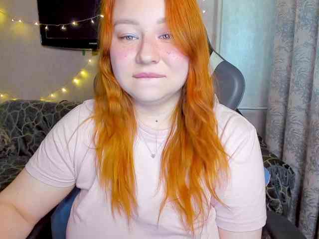 MilkaFoxy webcam
