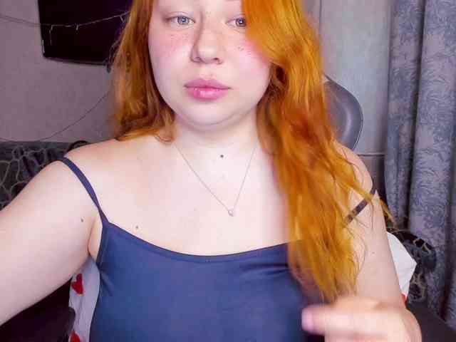 MilkaFoxy webcam