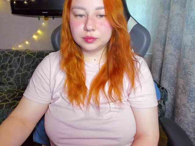MilkaFoxy webcam