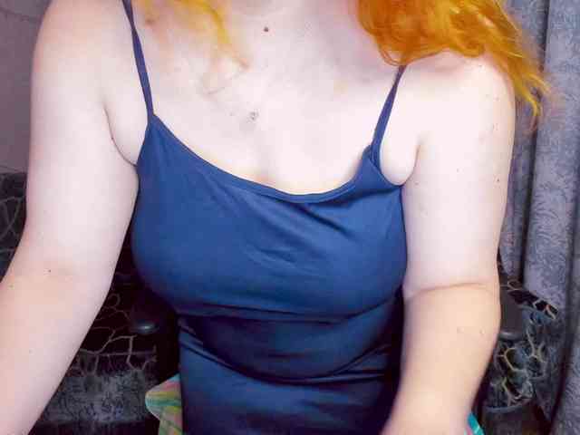 MilkaFoxy webcam